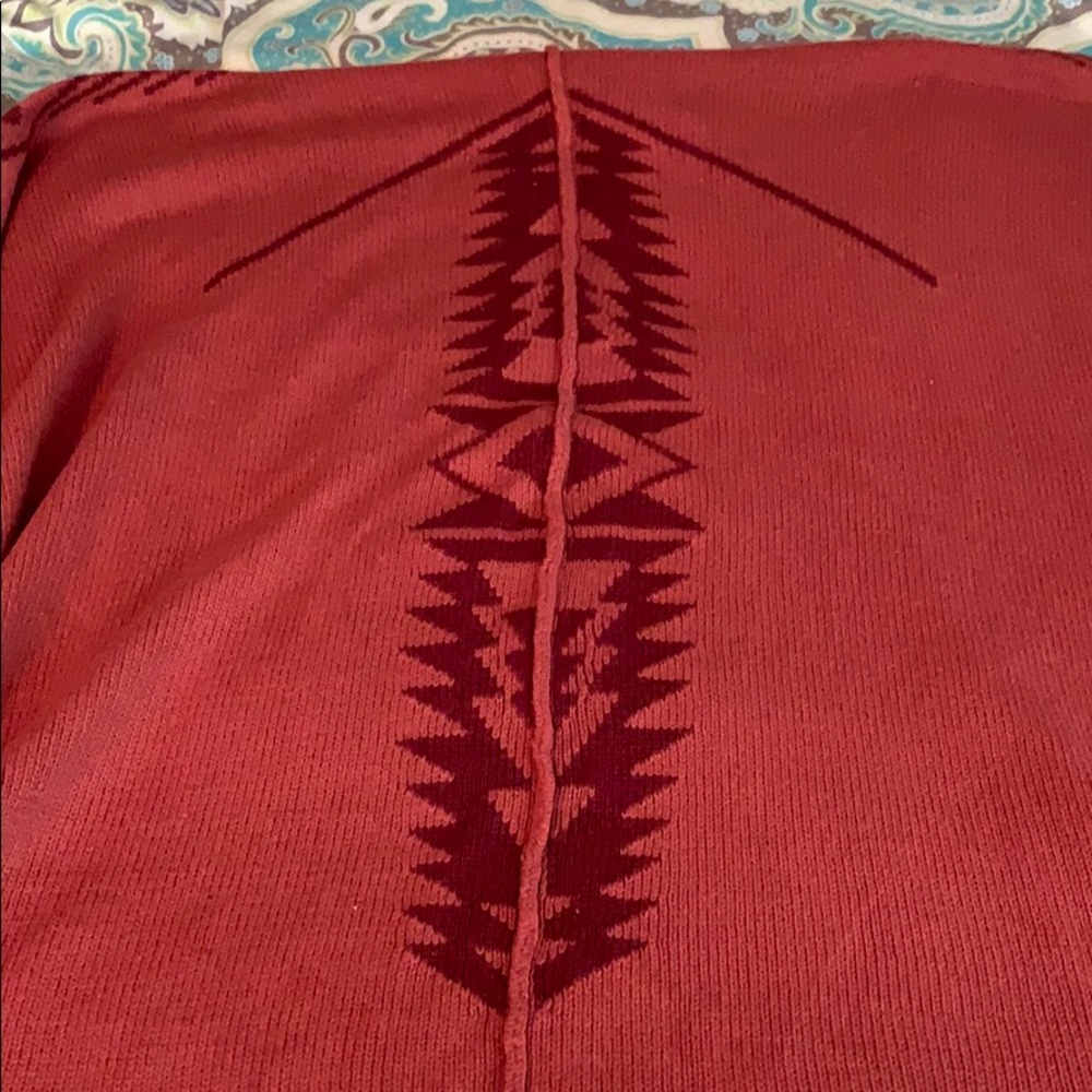 Poncho - Picture 2 of 3